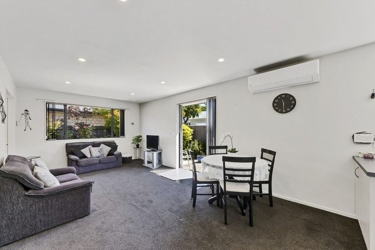 Photo of property in 2a Ferndown Lane, Bromley, Christchurch, 8062