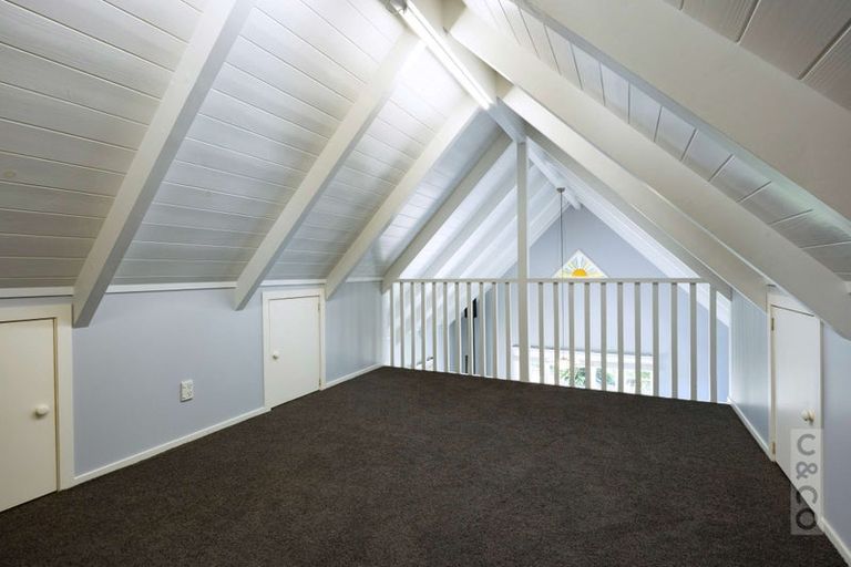 Photo of property in 11 Taupaki Road, Taupaki, 0782