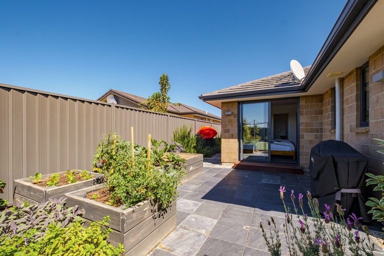 Photo of property in 4 Magnetic Place, Cromwell, 9310