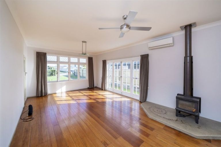 Photo of property in 28 Glasgow Street, Hawera, 4610