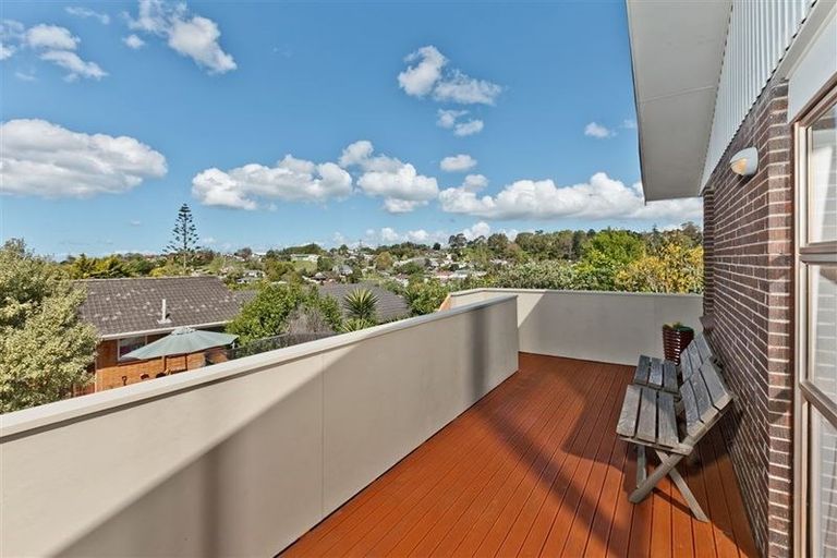 Photo of property in 4 Intrepid Place, Torbay, Auckland, 0630