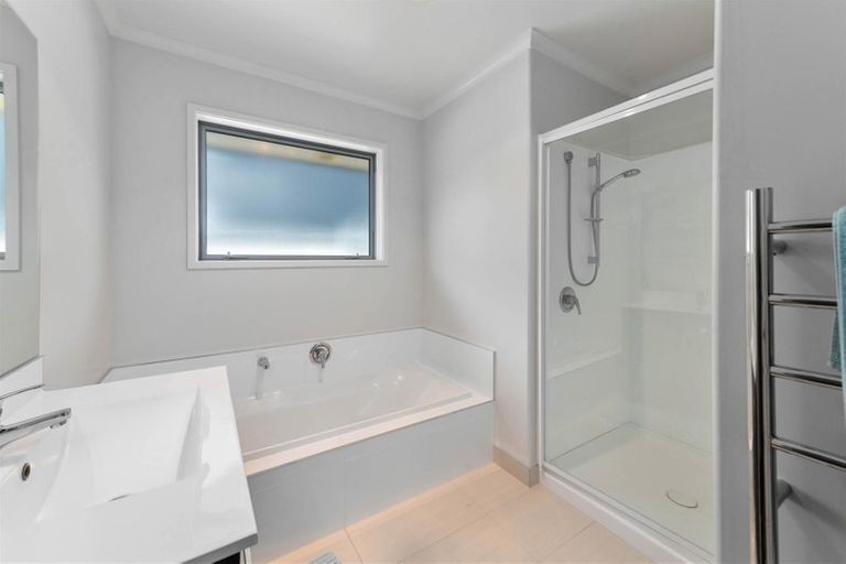 Photo of property in 61 Hamon Place, Pukehangi, Rotorua, 3015