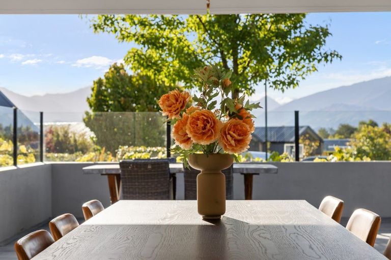 Photo of property in 14 Islington Place, Wanaka, 9305