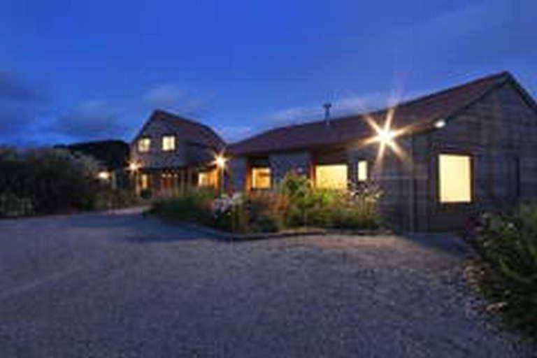 Photo of property in 405f Grays Road, Pauatahanui, Porirua, 5381