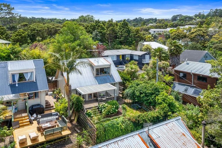 Photo of property in 1/143 Balmain Road, Birkenhead, Auckland, 0626