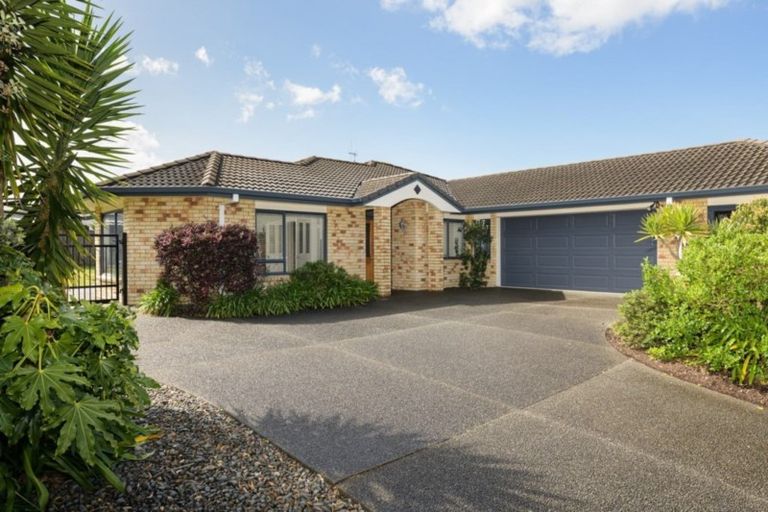 Photo of property in 73 Santa Monica Drive, Papamoa Beach, Papamoa, 3118