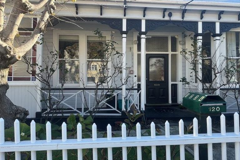 Photo of property in 120 Austin Street, Mount Victoria, Wellington, 6011