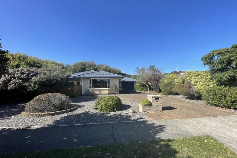 Photo of property in 74 Weggery Drive, Waikanae Beach, Waikanae, 5036