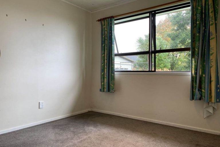 Photo of property in 4 Felicity Place, Unsworth Heights, Auckland, 0632