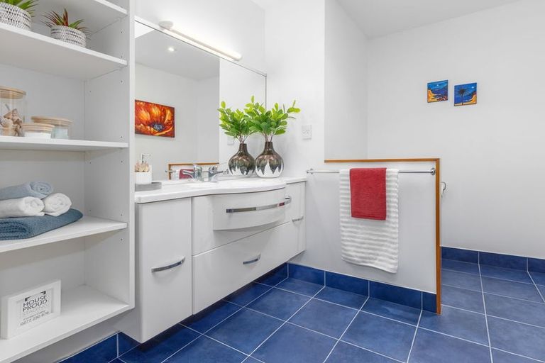 Photo of property in 17 Victoria Street, Foxton, 4814