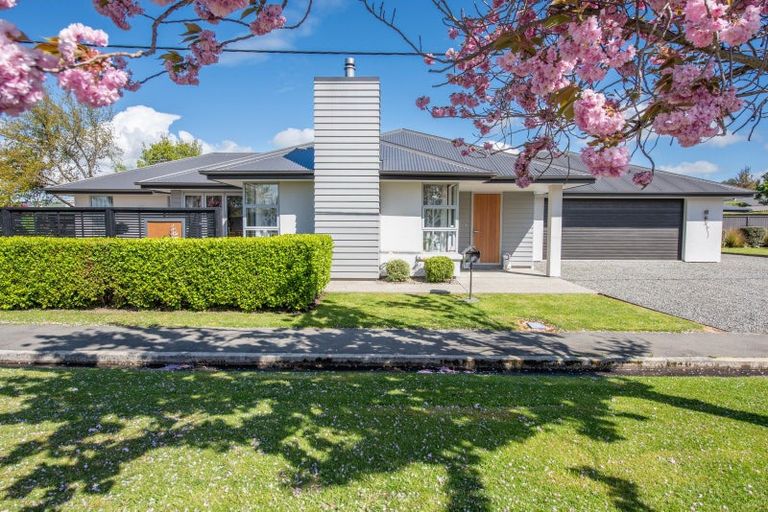 Photo of property in 2 Wolsley Street, Gore, 9710