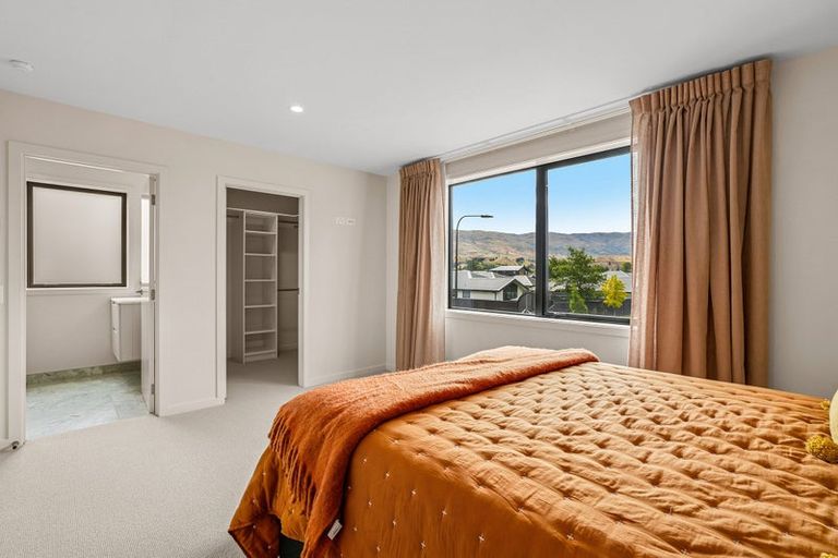 Photo of property in 18 Woods Crescent, Cromwell, 9310