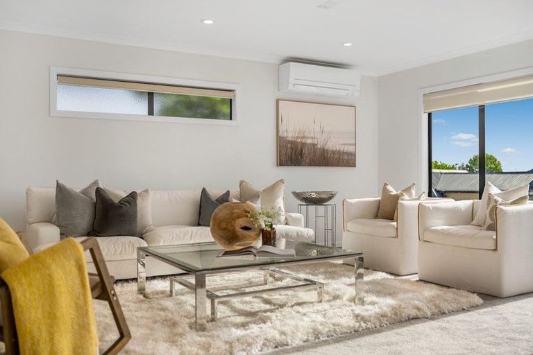 Photo of property in 2/32 Gills Road, Bucklands Beach, Auckland, 2014