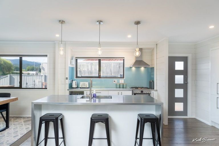 Photo of property in 19 Turon Crescent, Totara Park, Upper Hutt, 5018