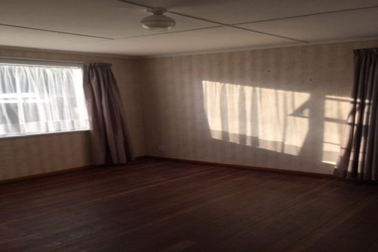 Photo of property in 53 Biddle Crescent, Taita, Lower Hutt, 5011