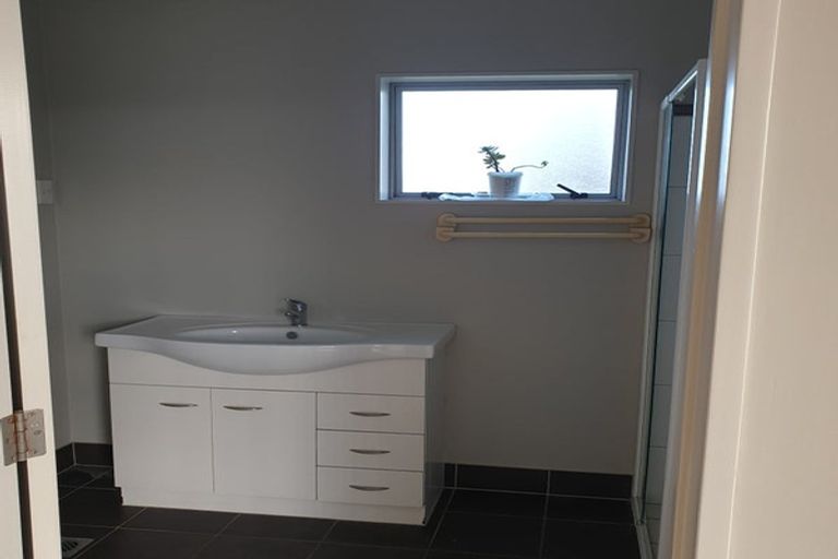 Photo of property in 133l Parkhurst Road, Parakai, 0830