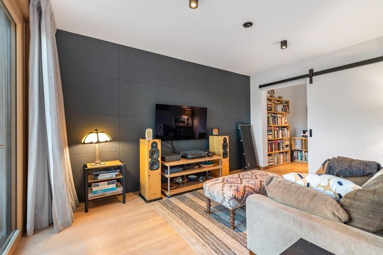 Photo of property in 4 Soudley Court, Jacks Point, Queenstown, 9371