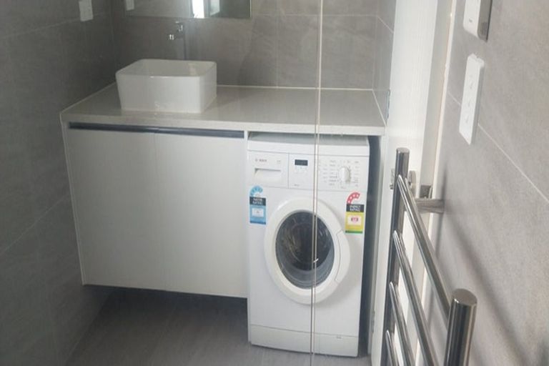 Photo of property in 43 Clayden Shuttleworth Street, Papakura, 2110