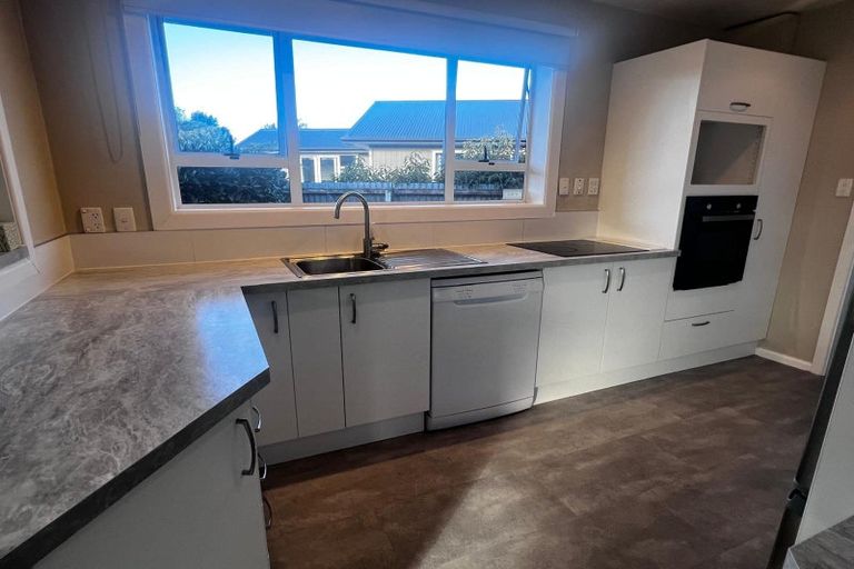 Photo of property in 35 Colesbury Street, Bishopdale, Christchurch, 8053