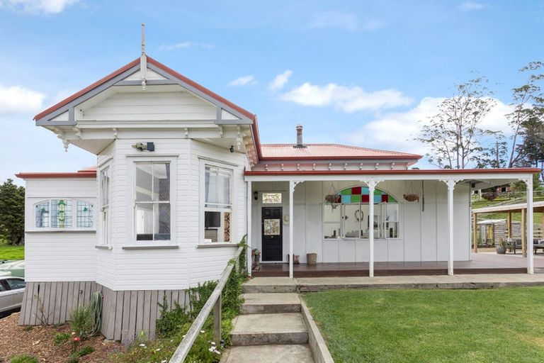 Photo of property in 12 Downer Access Road, Kaukapakapa, 0873