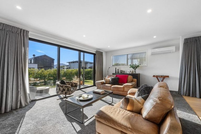 Photo of property in 53 Tenby Street, Wanaka, 9305