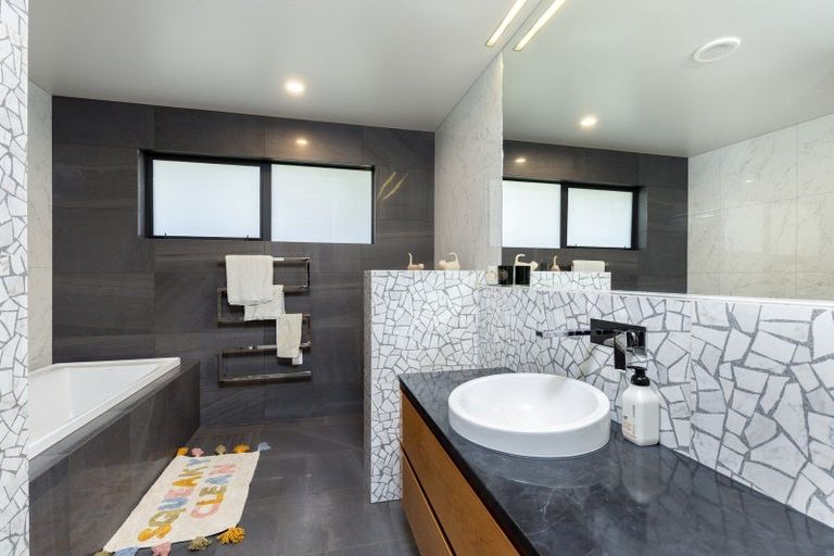 Photo of property in 270 Rutherford Street, Nelson South, Nelson, 7010