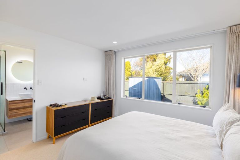 Photo of property in 6 Ronald George Place, Parklands, Christchurch, 8083