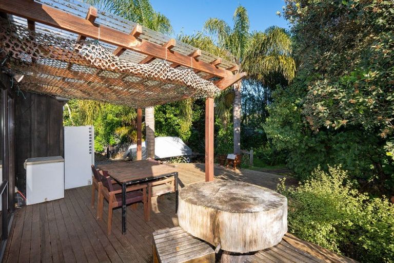 Photo of property in 28 Cedar Road, Te Awanga, 4102