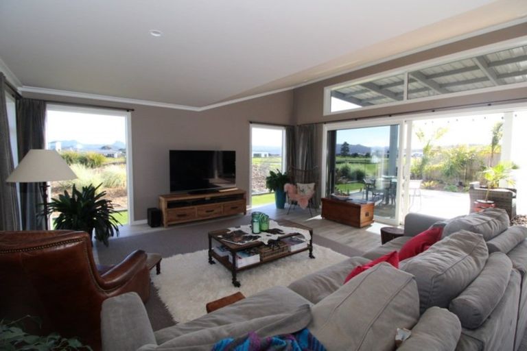 Photo of property in 429 Matarangi Drive, Matarangi, Whitianga, 3592