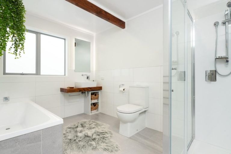 Photo of property in 720b Papamoa Beach Road, Papamoa Beach, Papamoa, 3118