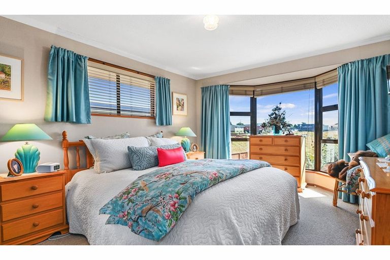 Photo of property in 10 Oakleigh Crescent, Oamaru North, Oamaru, 9400