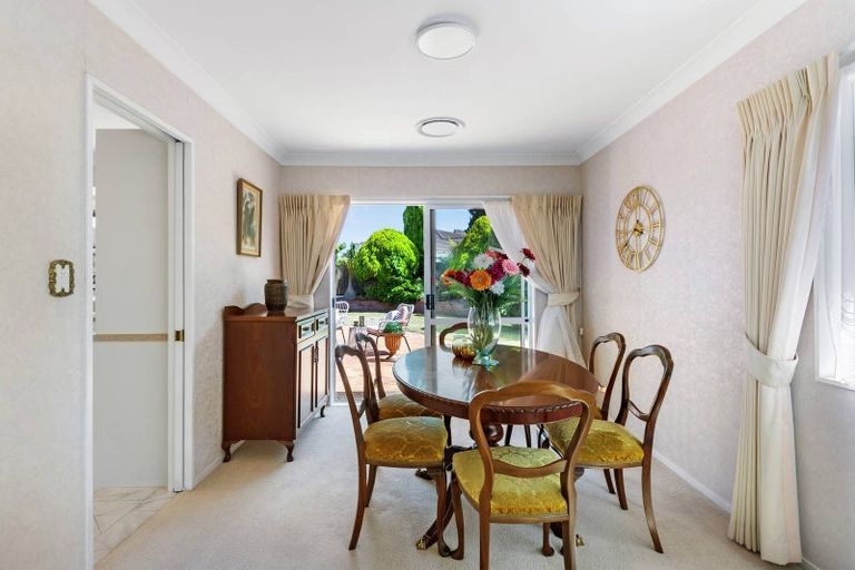 Photo of property in 10 Yarlside Place, Northpark, Auckland, 2013