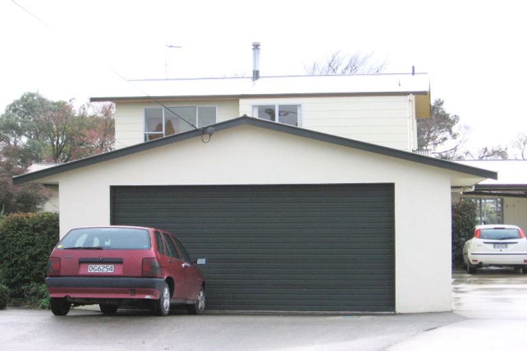 Photo of property in 19 Stirling Crescent, Hokowhitu, Palmerston North, 4410
