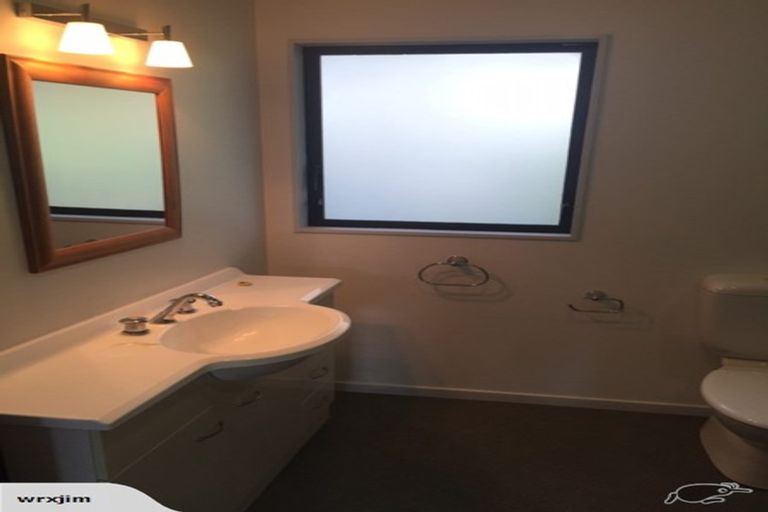 Photo of property in 63a Randwick Crescent, Moera, Lower Hutt, 5010