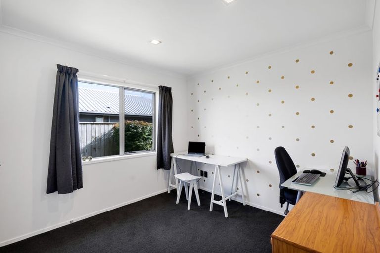 Photo of property in 4 Coby Sydney Drive, Bell Block, New Plymouth, 4312