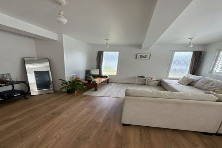 Photo of property in 12a Bayview Road, Bayview, Auckland, 0629