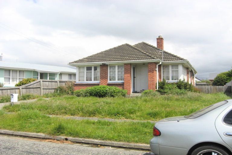Photo of property in 36 Lambeth Crescent, Redwood, Christchurch, 8051