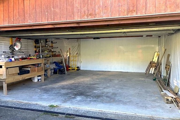 Photo of property in 24 Carnmore Place, Torbay, Auckland, 0630