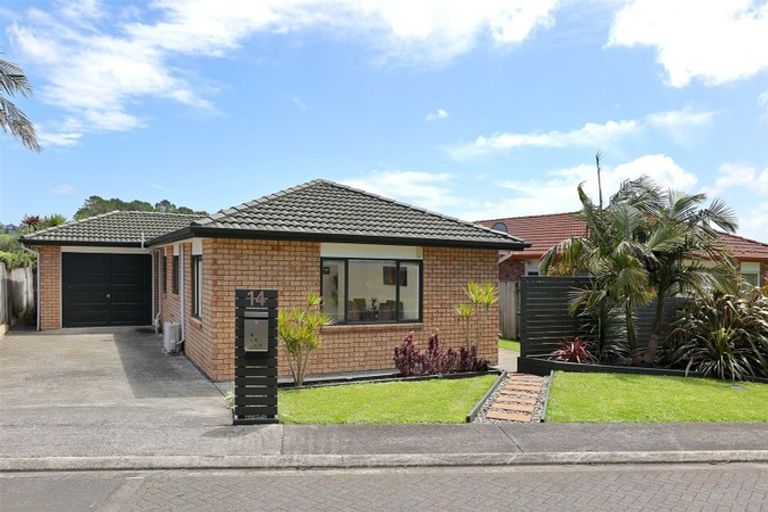 Photo of property in 14 Chesterton Terrace, Henderson, Auckland, 0612