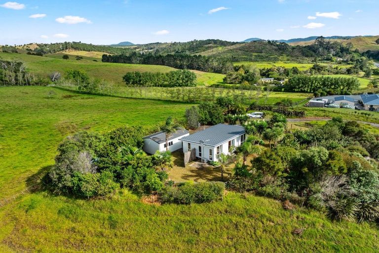 Photo of property in 1274 State Highway 1, Oakleigh, Whangarei, 0171