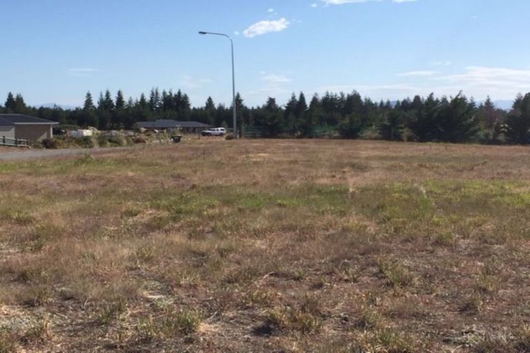 Photo of property in 3 Matukituki Crescent, Twizel, 7901