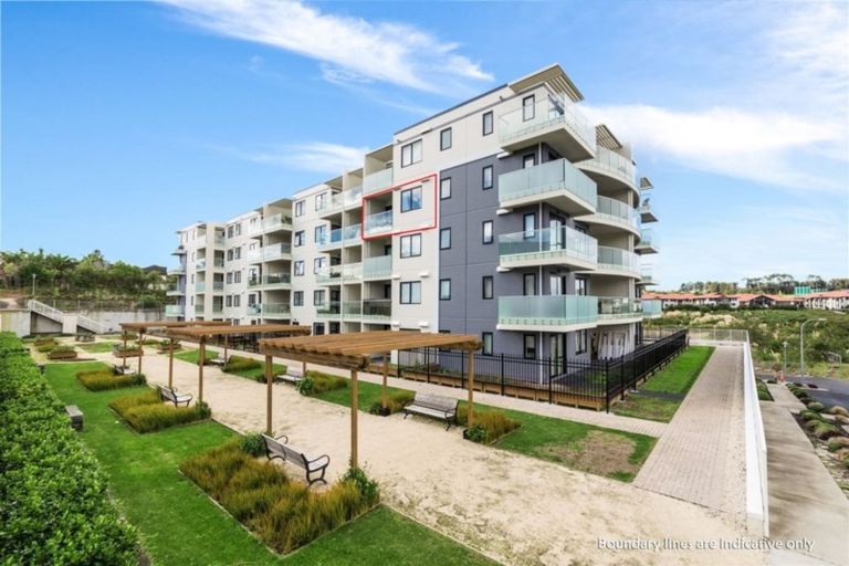 Photo of property in Apollo Apartments, 201/46 Rosedale Road, Rosedale, Auckland, 0632