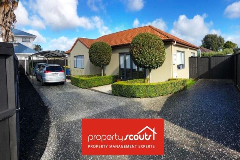Photo of property in 19b Beach Road, Te Atatu Peninsula, Auckland, 0610