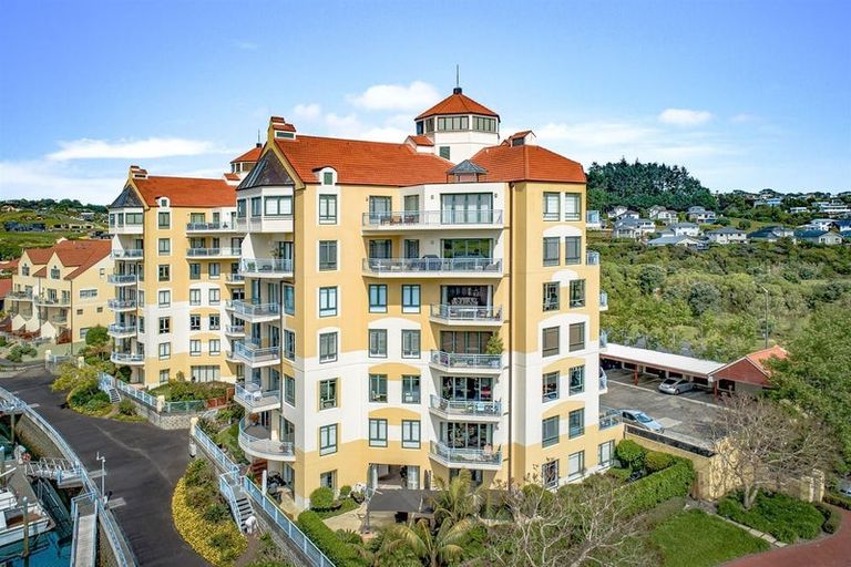 Photo of property in 15 Waterside Crescent, Gulf Harbour, Whangaparaoa, 0930