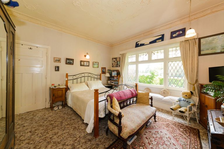 Photo of property in 55 Karina Terrace, Roslyn, Palmerston North, 4414