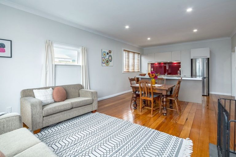 Photo of property in 1 Hayward Street, Featherston, 5710