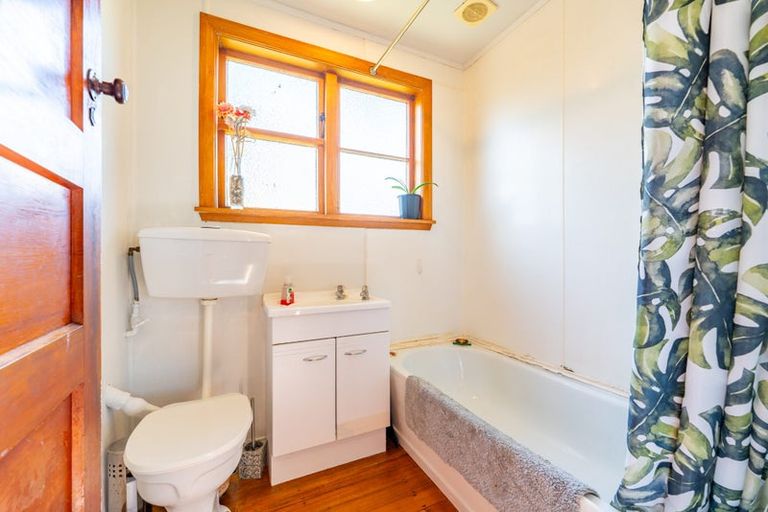 Photo of property in 63 Peel Street, Geraldine, 7930