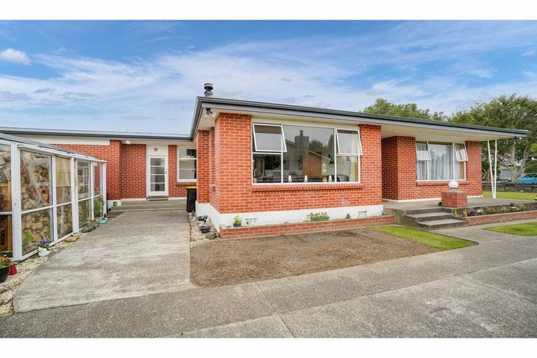 Photo of property in 77 Duncan Street, Hawthorndale, Invercargill, 9810