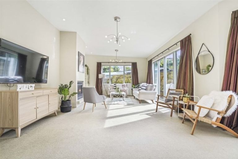 Photo of property in 11 Whyte Street, Hamilton East, Hamilton, 3216