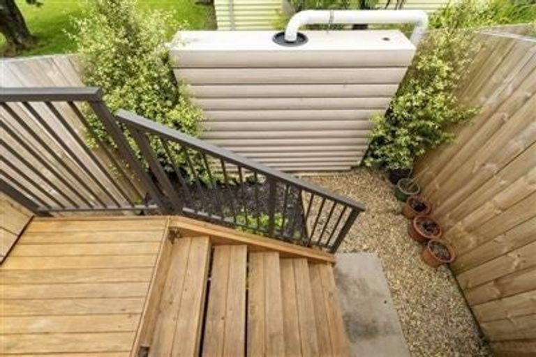 Photo of property in 6/2 Brandon Road, Glen Eden, Auckland, 0602